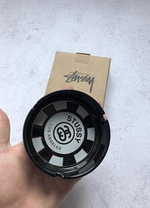 Оригінальна, нова попільничка stussy