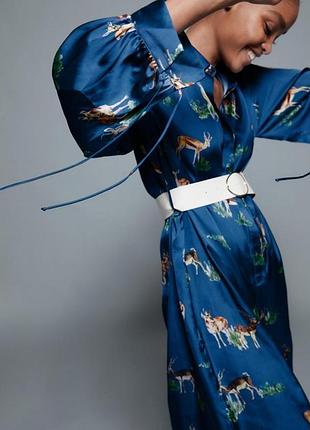 Zara розкішна шовкова сукня- халат в незвичайний принт