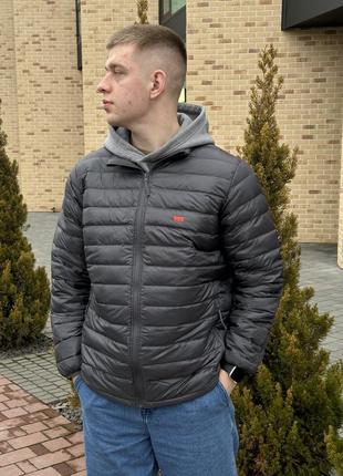 Куртка на весну levis packable jacket ( мікропуховик )