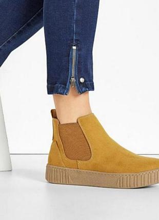 Челсі marco tozzi 38-24,5-25см!