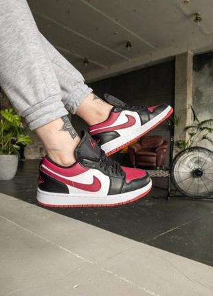 Nike air jordan 1 low black white bordeaux жіночі кросівки демі чорні бордові з білим весна осінь женские кроссовки черные с бордовым демисезонные8 фото