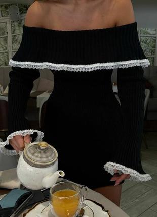 Вечірня чорна міні сукня з оголеними плечима та мереживом xs s m l 42 44 46 ⚜️ чорне коротке плаття в стилі old money8 фото
