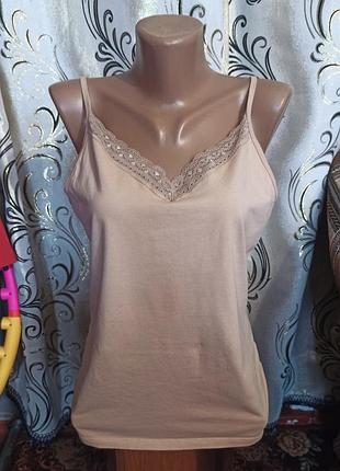 Жіноча бавовняна маєчка оздоблена мереживом tu