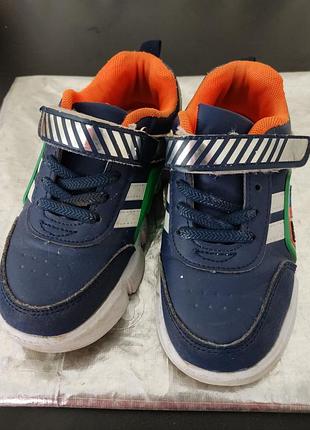 Дитячі кросівки