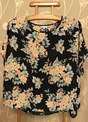 Дуже красива та стильна брендова блузка в кольорах 19.