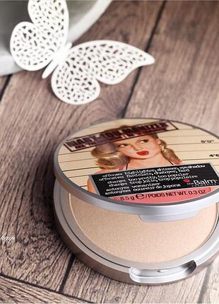 The balm bonnie-lou manizer highlighter and shadow
