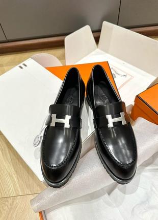 Лофери у стилі hermes