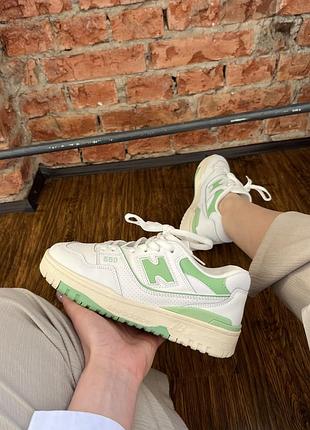 Жіночі кросівки new balance 550 люкс якість