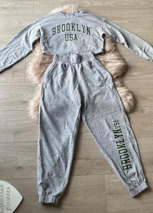 Спортивний костюм bershka