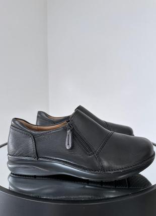 Классические кожаные туфельки clarks