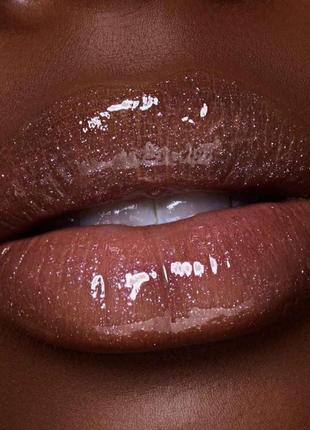 Блиск kiko milano lip volume gloss.