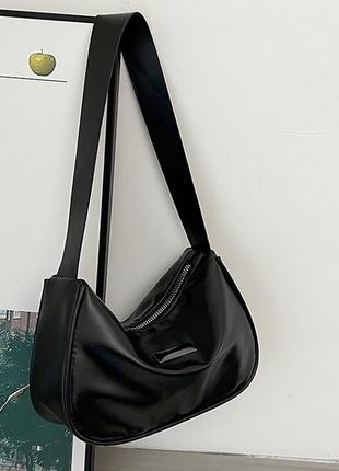 Компактна сумочка багет з екошкіри