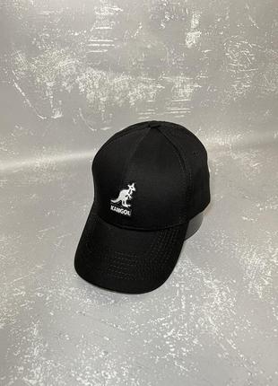 Чорна кепка з вишивкою kangol2 фото