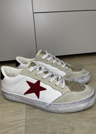 Кросівки в стилі golden goose