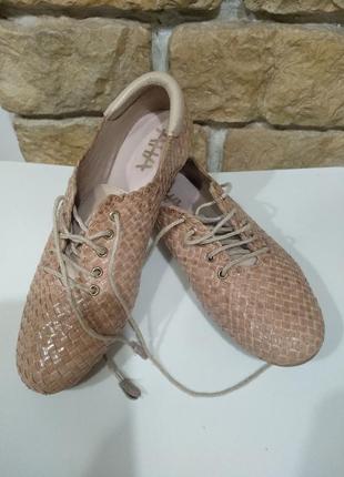 Шкіряні броги іспанія