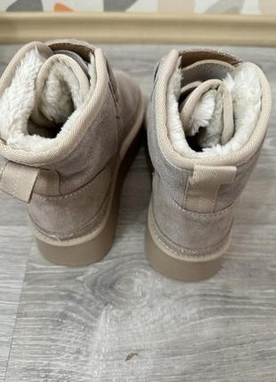 Уггі майже нові!