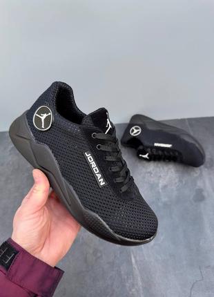Чоловічі чорні кросівки jordan текстиль (сітка)