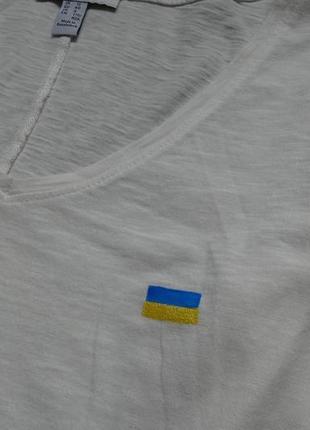 Легка футболка з прапором україни ручна робота3 фото