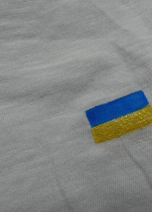 Легка футболка з прапором україни ручна робота5 фото