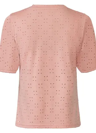 Жіноча футболка esmara® з модною вишивкою на люверсах євро 36-383 фото
