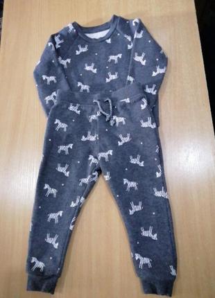 Костюм на дівчинку, tu