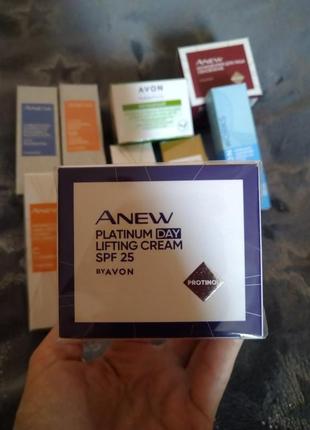 Денний ліфтинг-крем для обличчя avon anew 55+ spf 251 фото