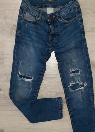 Стильні джинси рвані, в ідеальному стані1 фото