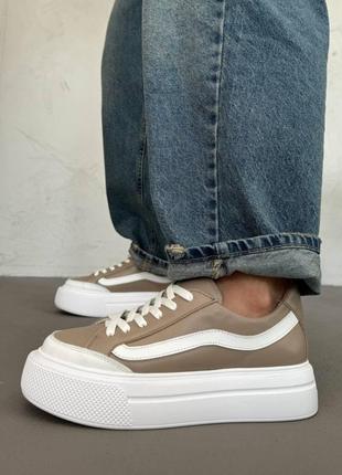 Бежеві моко жіночі кросівки кеди на високій підошві потовщеній з натуральної шкіри