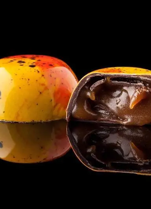 Цукерки у чорному шоколаді з карамельними начинками «caramel» 8 шт2 фото