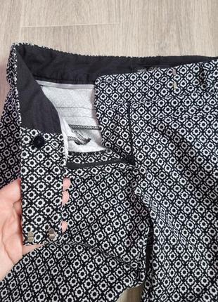 Брендові модні чорно-білі трендові вкорочені топові базові бавовняні штани брюки легінси в ромб next 10 m бавовна7 фото
