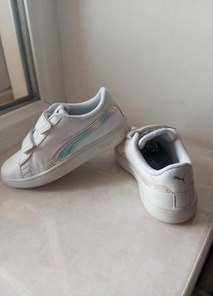 Ьили стильные кроссовки с голографическим серебристым логотипом бренда puma u9 13 eur 326 фото