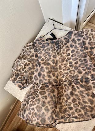Обьемная прозрачная блузка в леопардовый принт топ коричневый new look9 фото