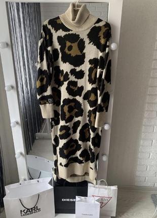 Женское платье в леопардовом принте