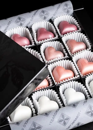 Набір шоколадних цукерок ручної роботи подарунковий «4u» чорний шоколад 4 шт9 фото