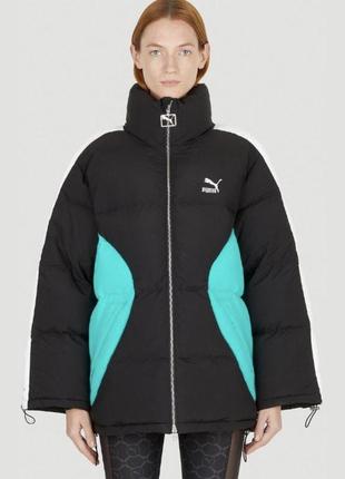 Пуховик puma luxe sport t7 oversized puffer jacket