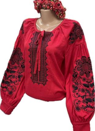 Блуза вишиванка жіноча червона з чорною вишивкою3 фото