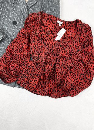 Червона блуза в принт topshop розмір м