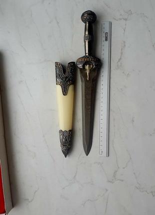 Кинжал нож охотничий сувенирный в коробке