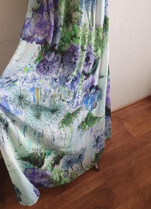 Длинное макси платье в цветочный принт untold2 фото