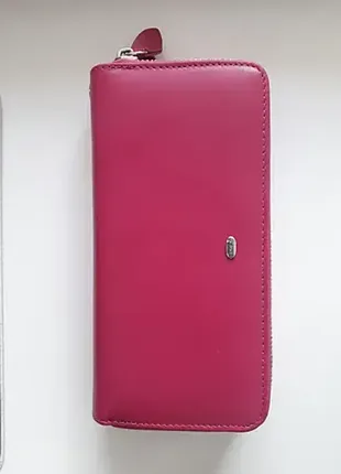 Кошелек женский кожаный розовый клатч с ручкой на две молнии1 фото