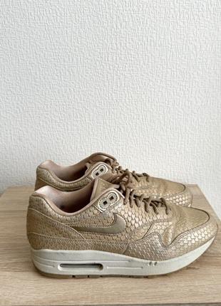 Женские кроссовки nike air max