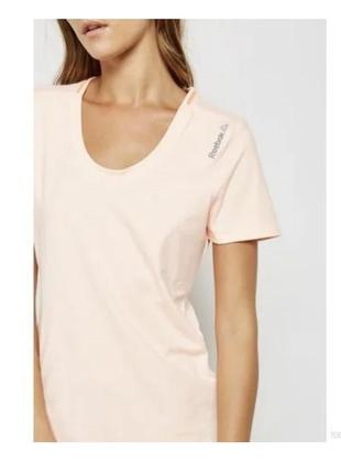 Спортивная футболка reebok розового цвета размер s