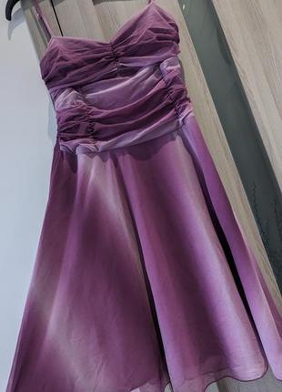 Коктейльня сукня на брительках