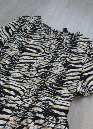 Легка блуза з принтом зебра2 фото