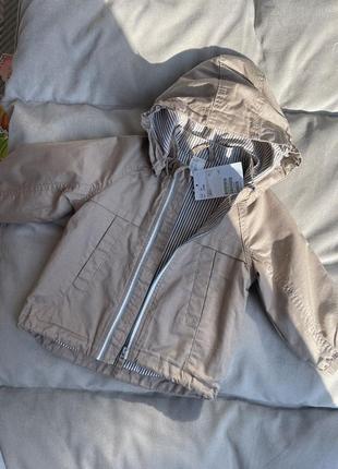 Легка куртка вітровка демі