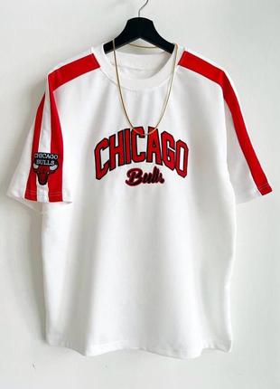 Біла оверсайз футболка chicago bulls