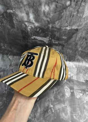 Комфортна кепка burberry1 фото