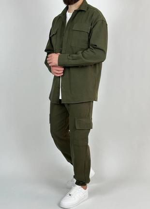 Чоловічий костюм