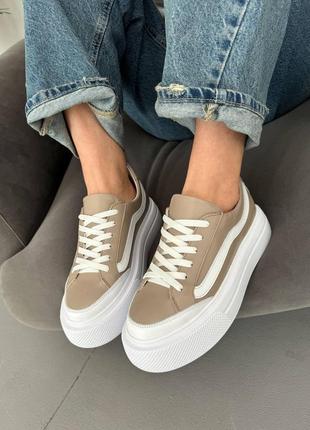 Нереально стильні шкіряні кеди