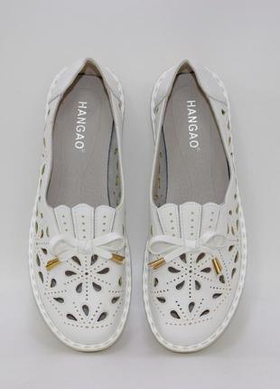 Стильні білі жіночі перфоровані літні туфлі балетки з бантиком,жіноче взуття на літо не дорого2 фото